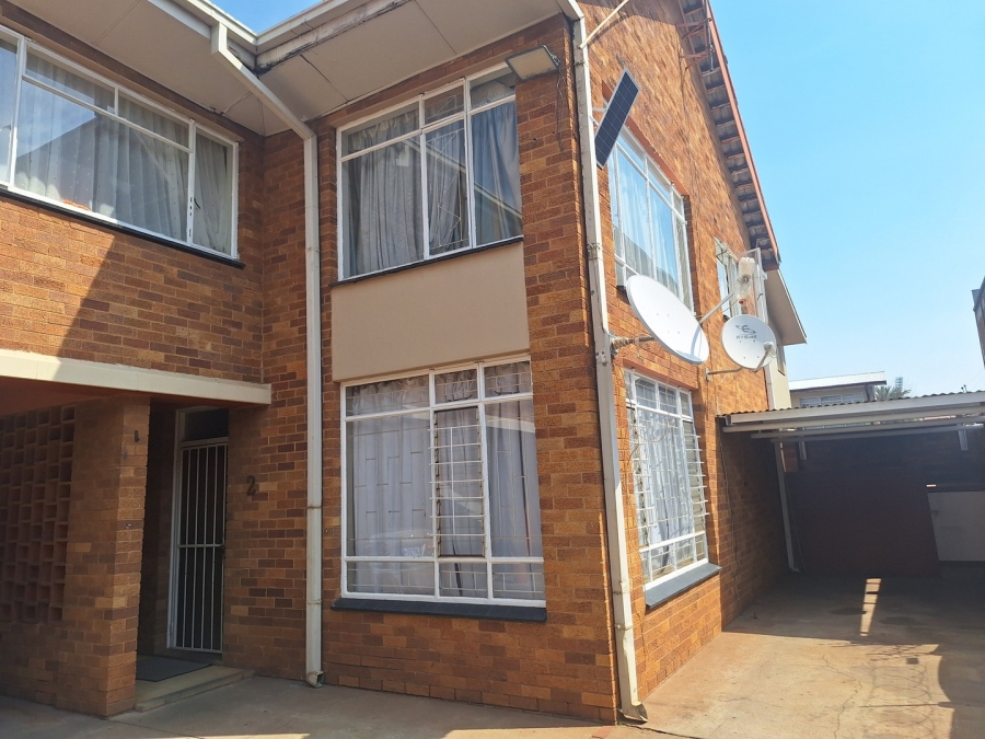 2 Bedroom Property for Sale in Potchefstroom North West
